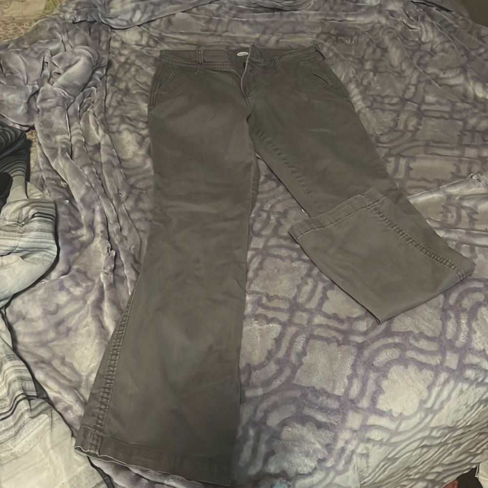 Old Navy Size 2 Petite Boot Cut Grey Khaki Pant